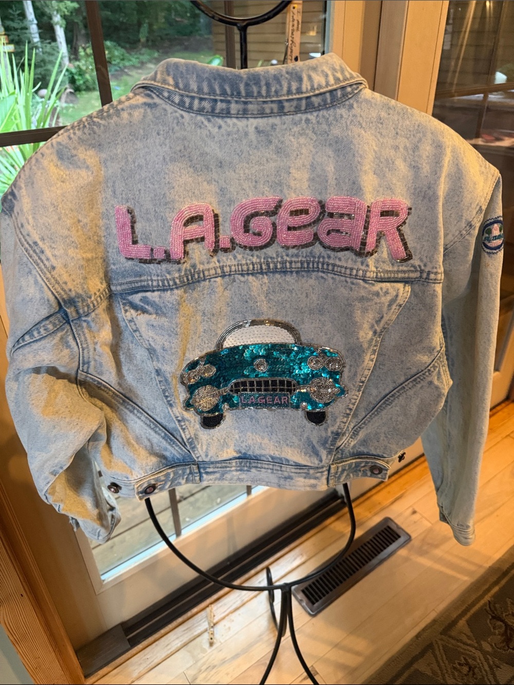 Rare L.A. Gear Vintage Acid Wash Denim Sz L Jacket w Pink Logo & Teal Sequin Car